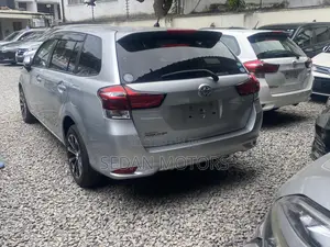 Toyota Corolla Fielder 2019 Silver