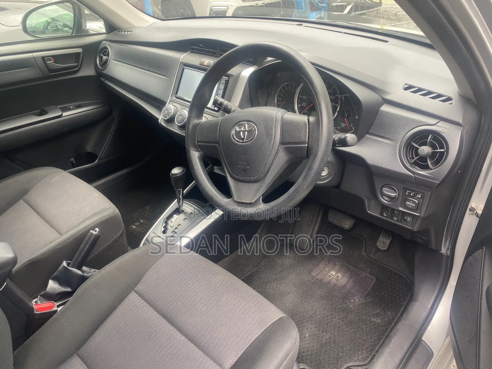Toyota Corolla Fielder 2019 Silver