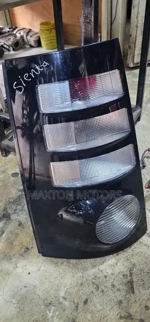 Toyota Sienta Taillight 2008