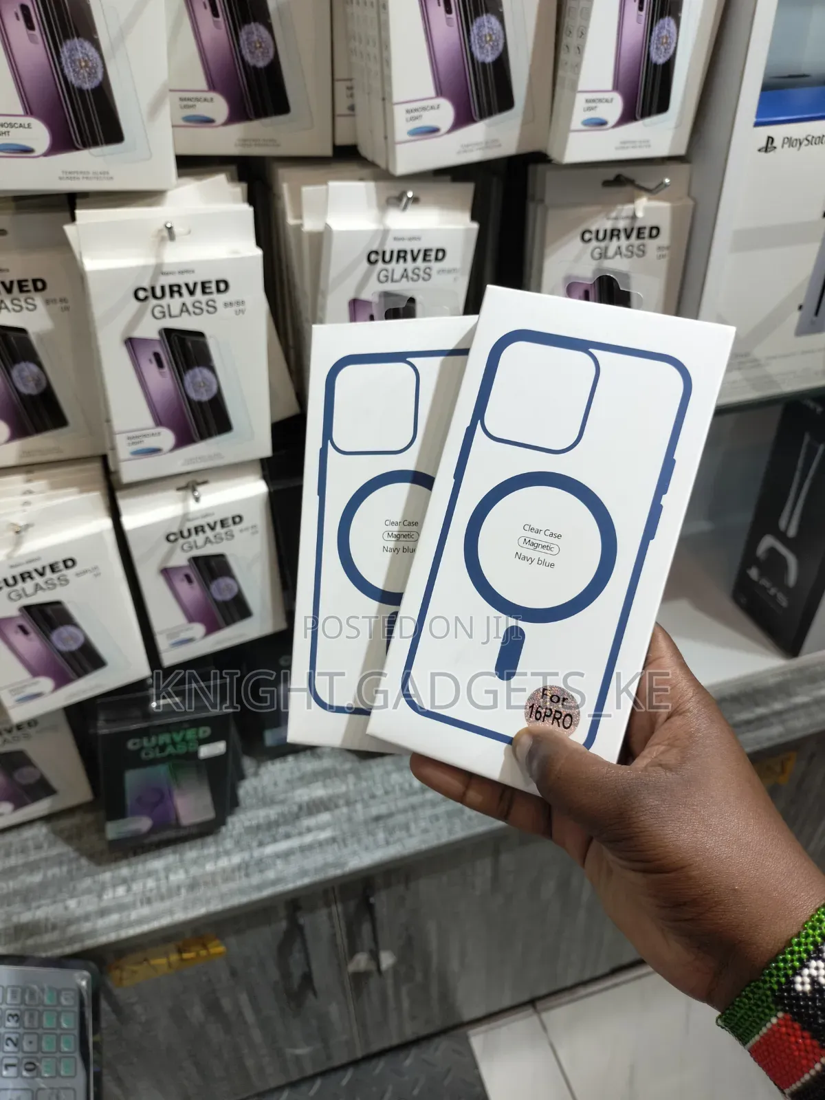 iPhone 16 Pro Magnetic Cases 