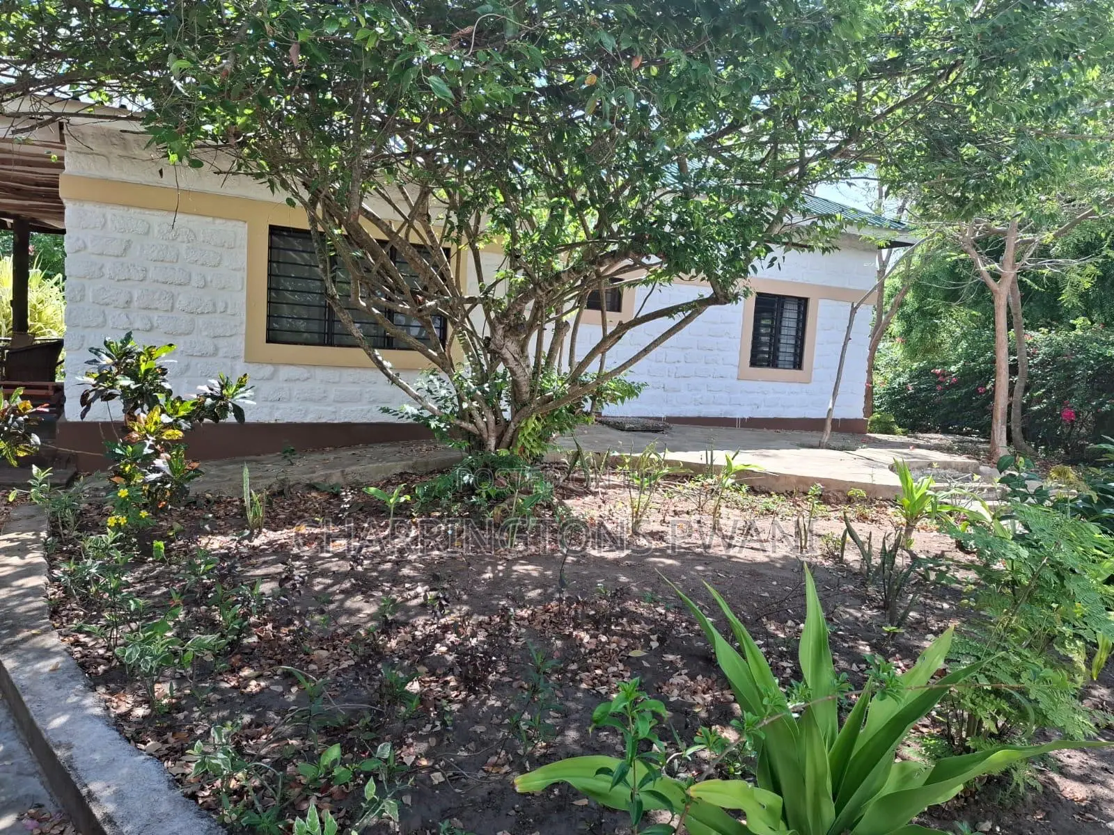 Furnished 2bdrm Villa in Diani for sale