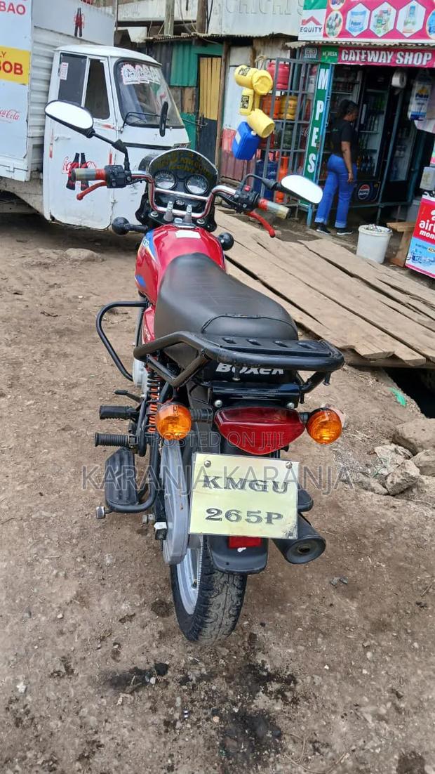 Bajaj Boxer 125 2025 Red - main view