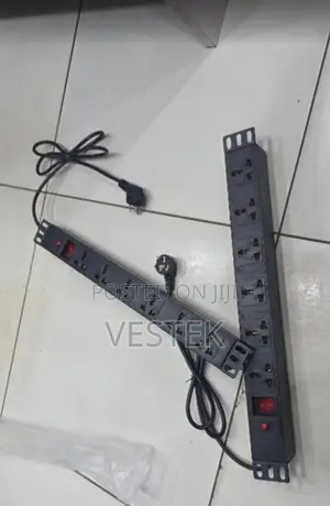 Pdu 6-Port Overload Protection Universal Data Server Rack