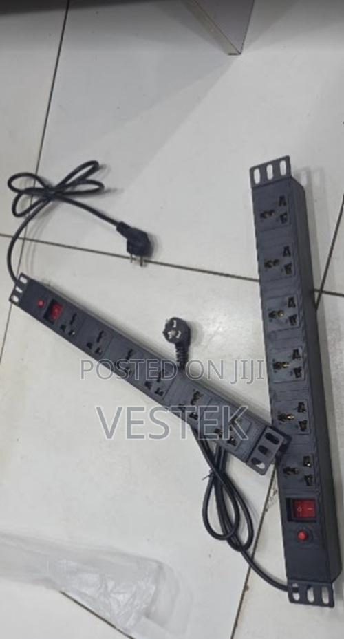 6 Way Uk Style Socket Pdu Rack Mount