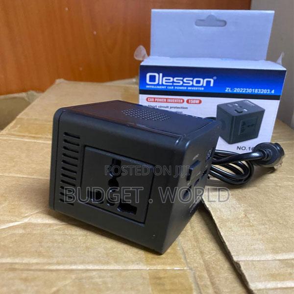 Car Power Inverter 150w 12v/24v to 220v Universal Voltage Converter