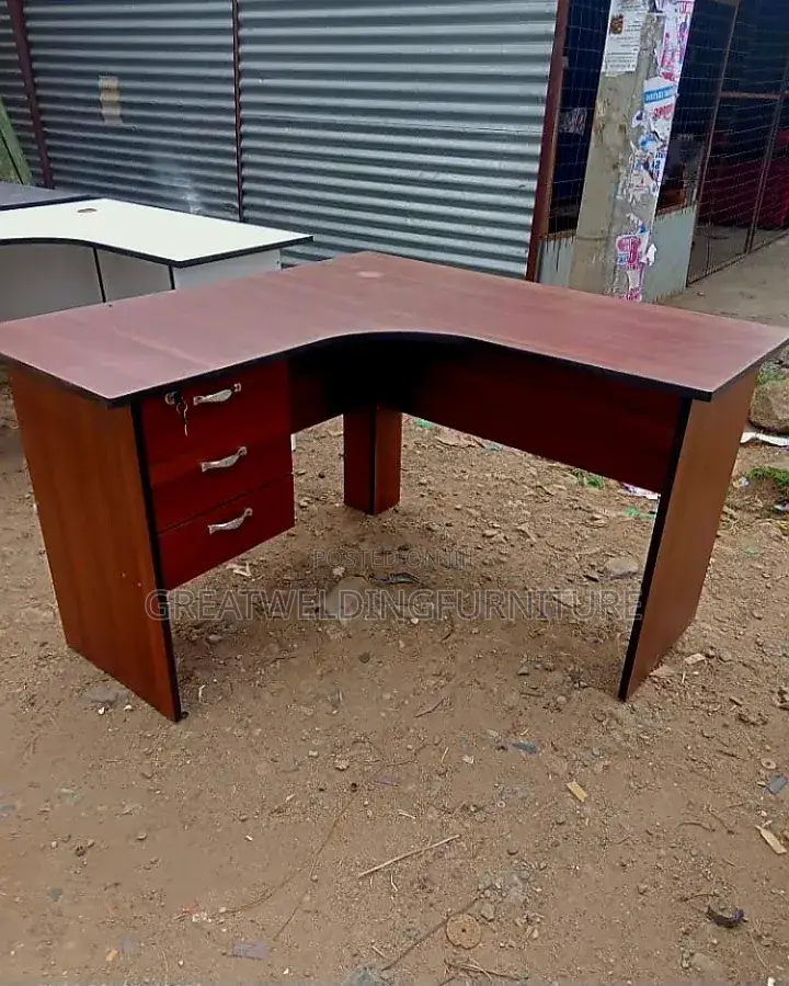 Brown L- Shaped Office Desk Tp
