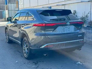 Toyota Harrier 2.5 Hybrid 2020 Gray