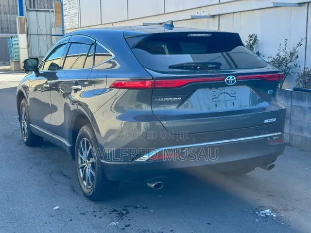 Toyota Harrier 2.5 Hybrid 2020 Gray