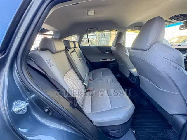Toyota Harrier 2.5 Hybrid 2020 Gray
