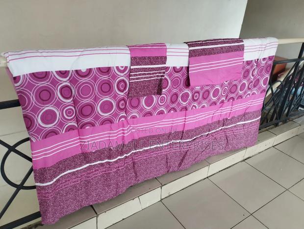 Unbinded Duvet Size 5*6 With Free Pillow Case and 1 Bedsheet