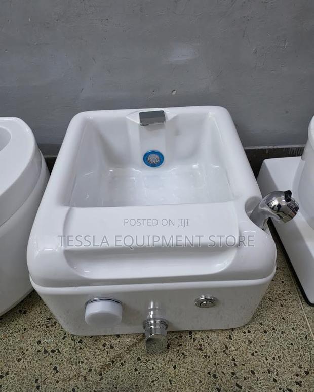 Wide Range Pedicure Basin - thumbnail 3