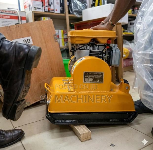 Heavy Duty Kmax Plate Compactor 5.5hp - thumbnail 2