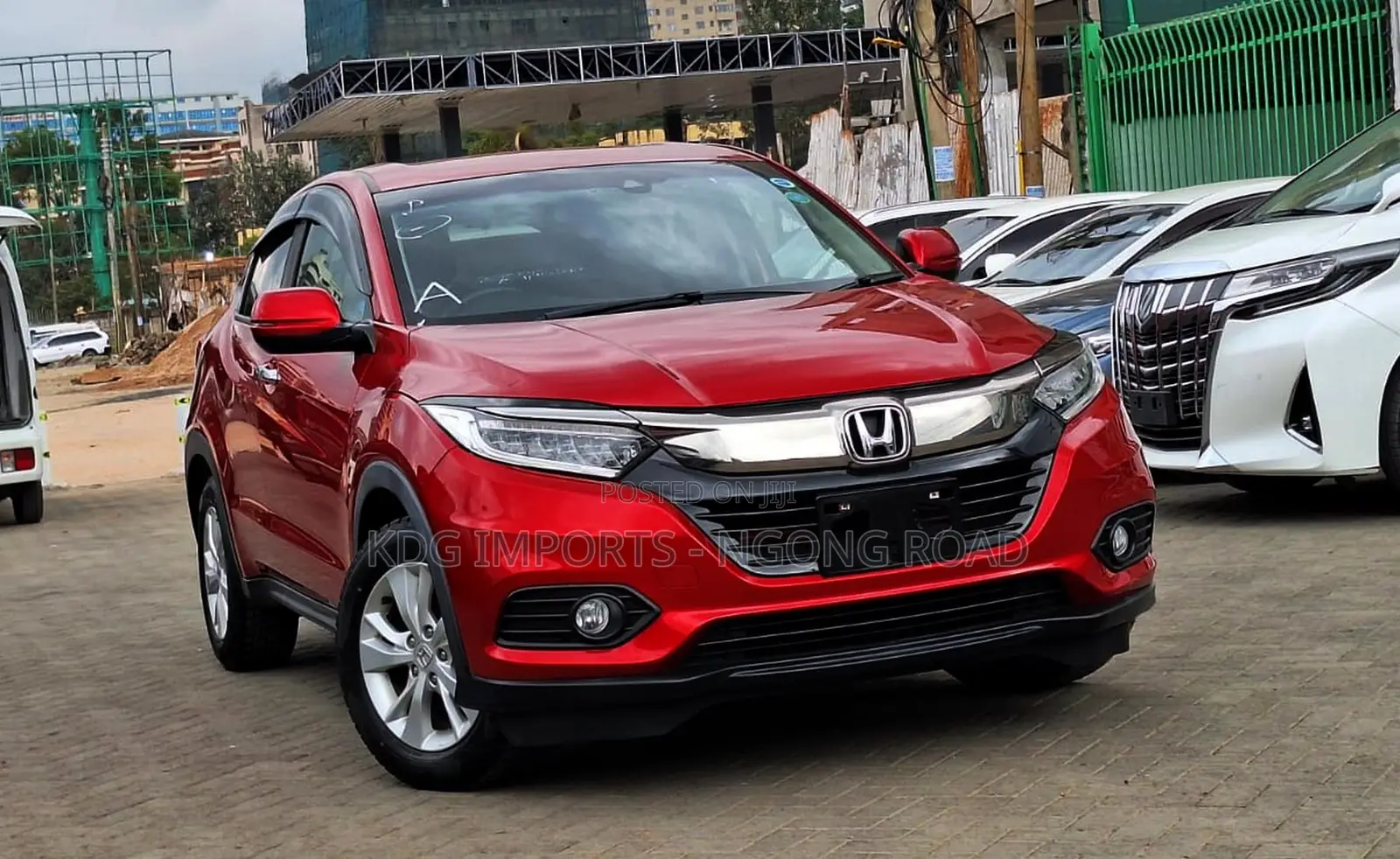 Honda Vezel 2020 Red