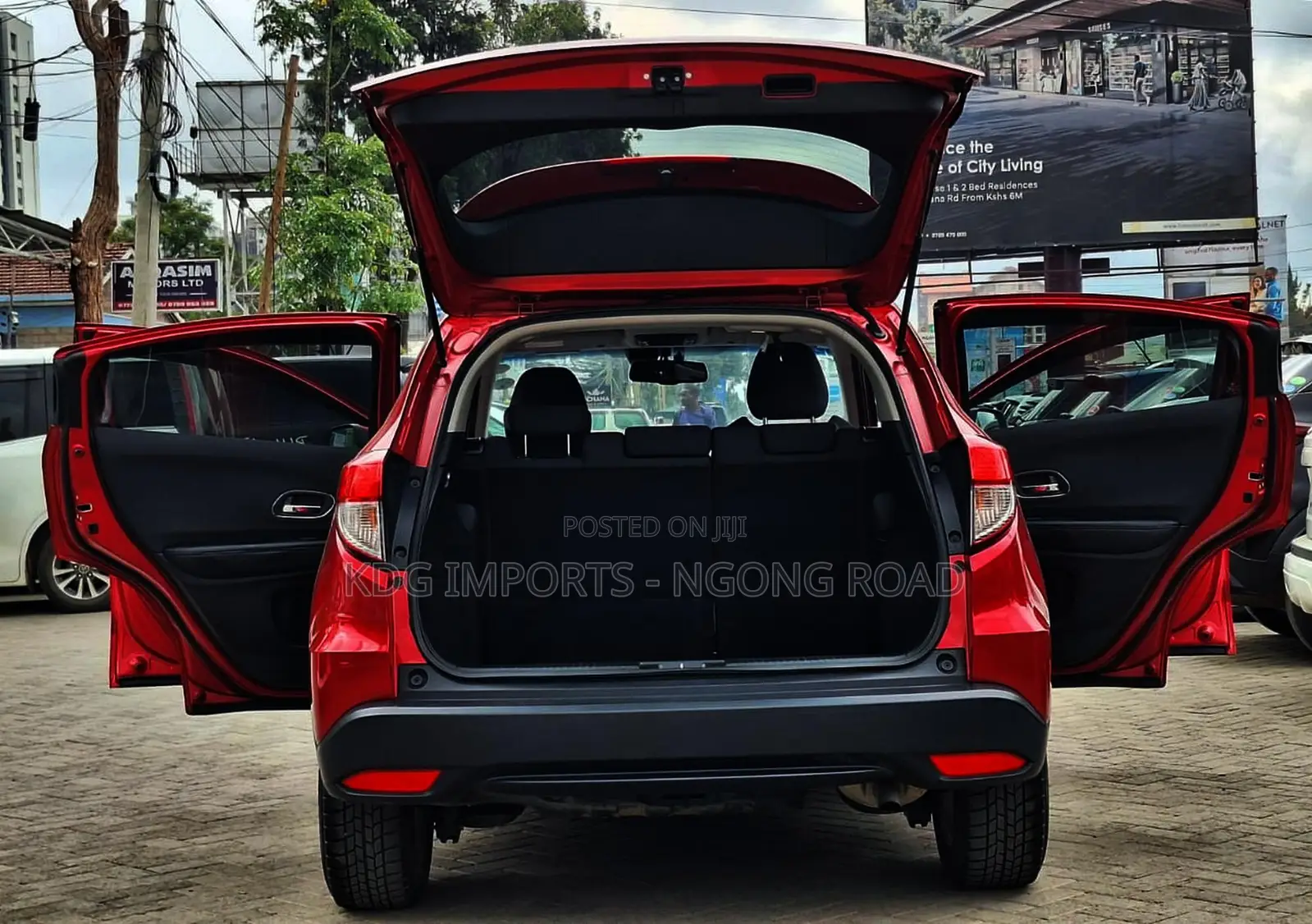 Honda Vezel 2020 Red