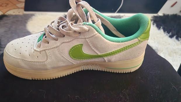 Nike Air Force 1 - thumbnail 2