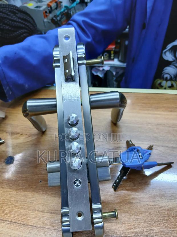 Door Lock and Nobe - thumbnail 2