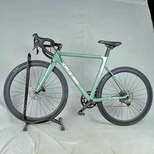 Cruztek 700 Pinner Carbon Bicycle – Stylish Light Green Edition