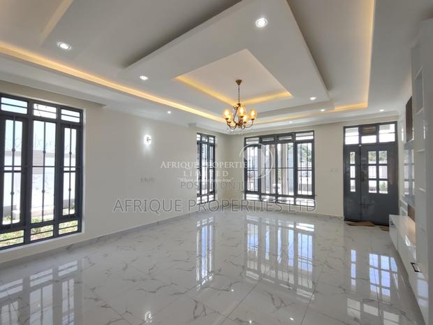 5bdrm House in Mugutha, Kimbo for sale - thumbnail 3