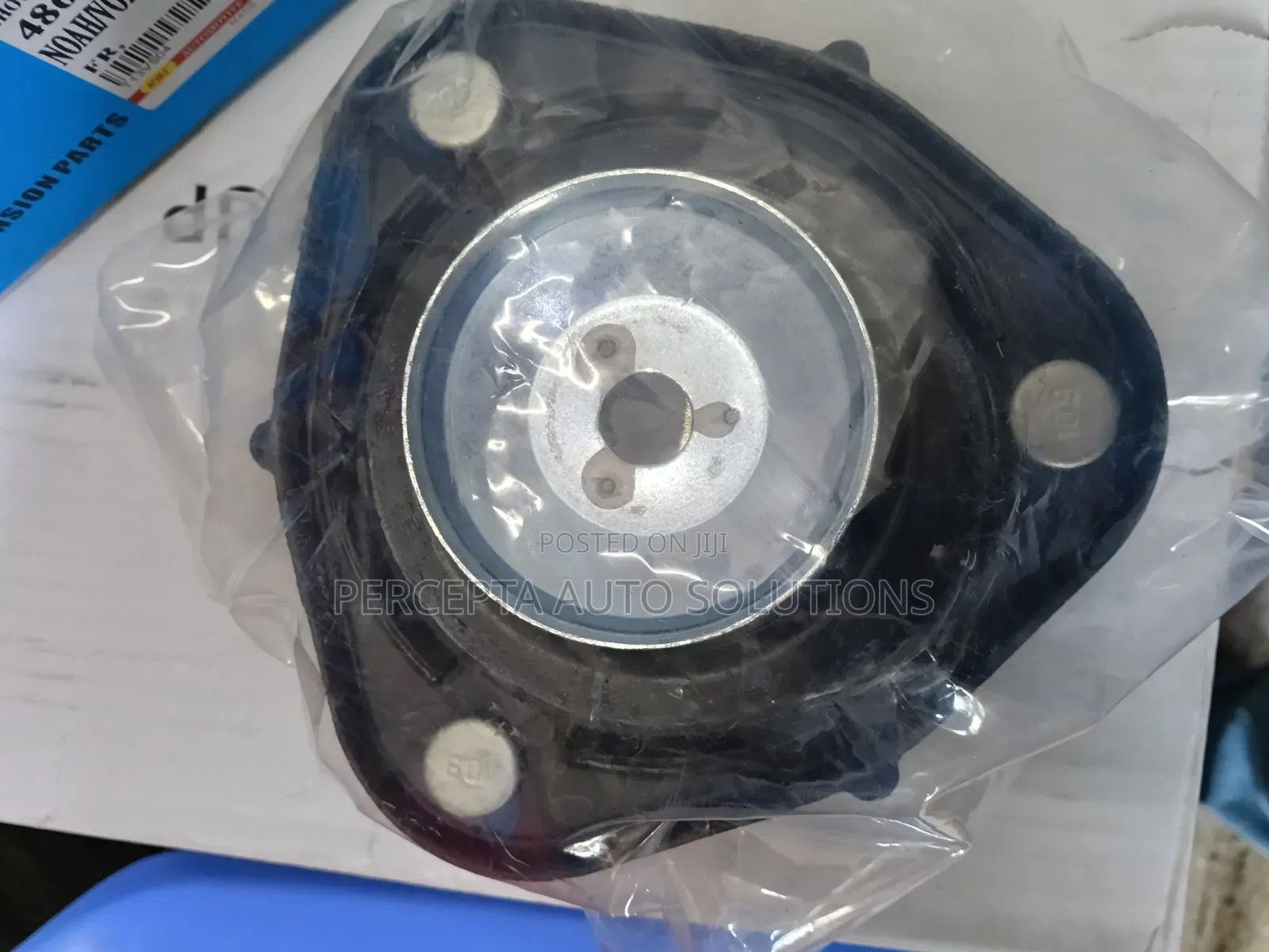 Toyota Noah/Voxy Front Shock Mount 48609-28050