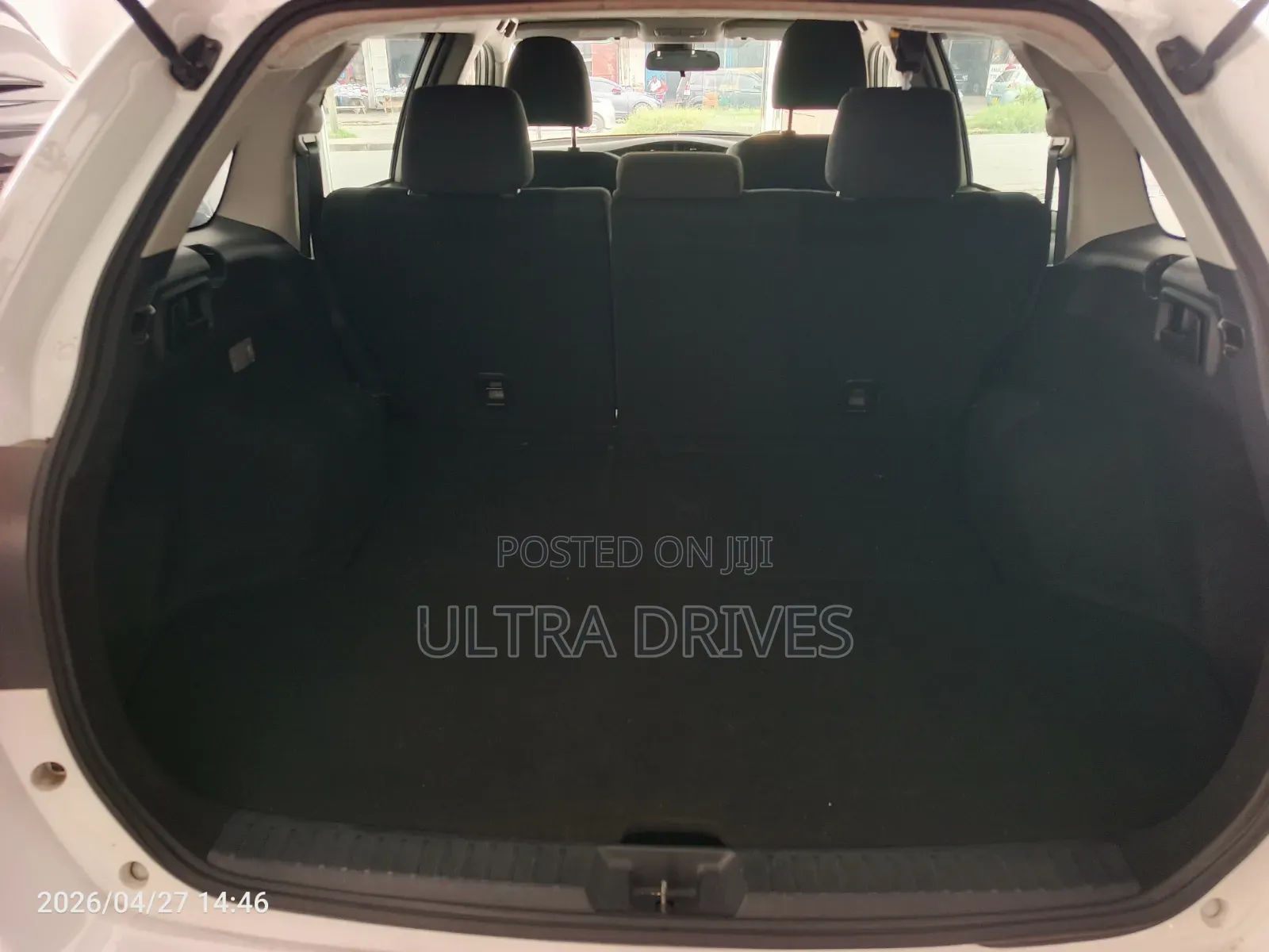 Toyota Corolla Fielder 1.5 Hybrid FWD 2019 White