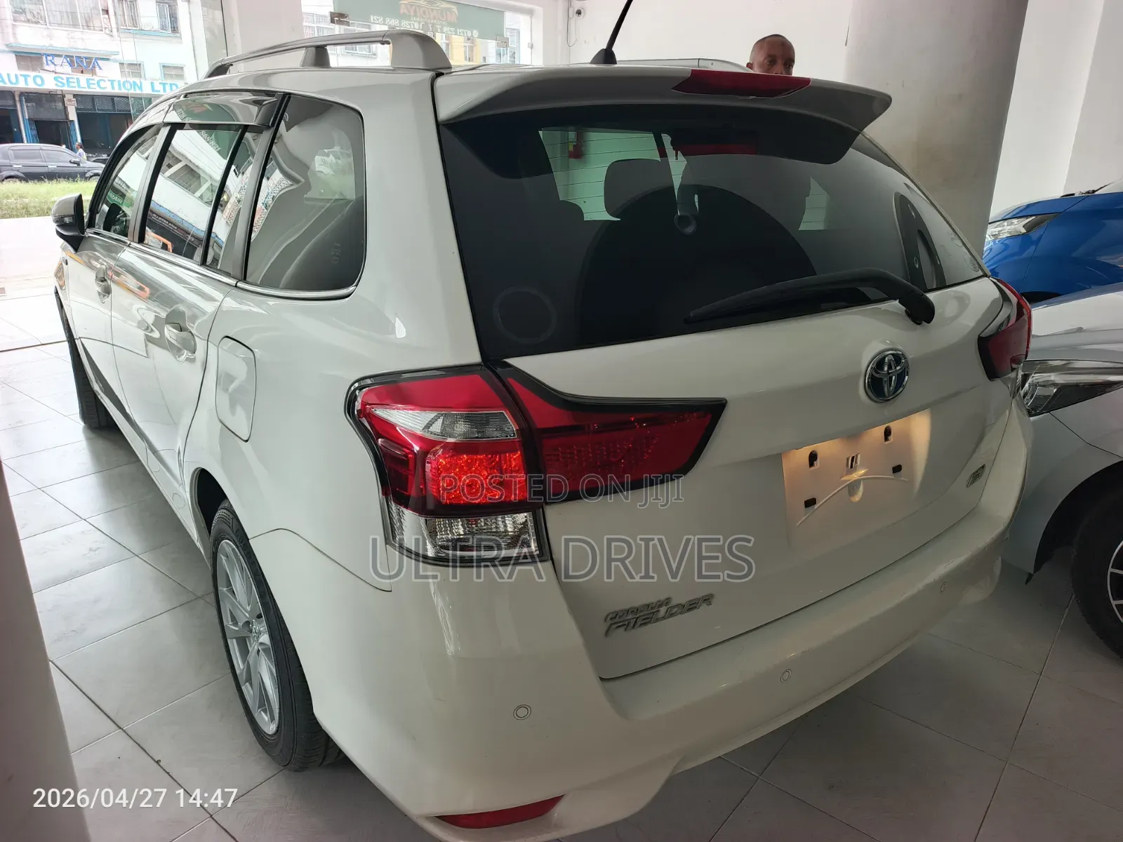 Toyota Corolla Fielder 1.5 Hybrid FWD 2019 White