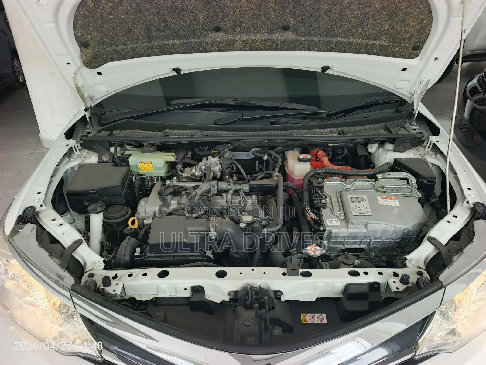 Toyota Corolla Fielder 1.5 Hybrid FWD 2019 White