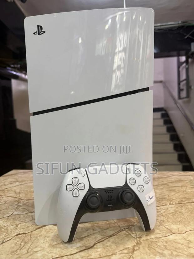 Ps5 Slim Slightly Used Like New