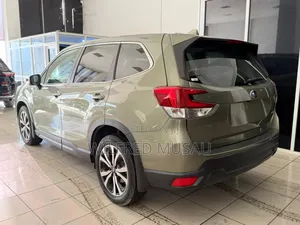 Subaru Forester 2019 Gray