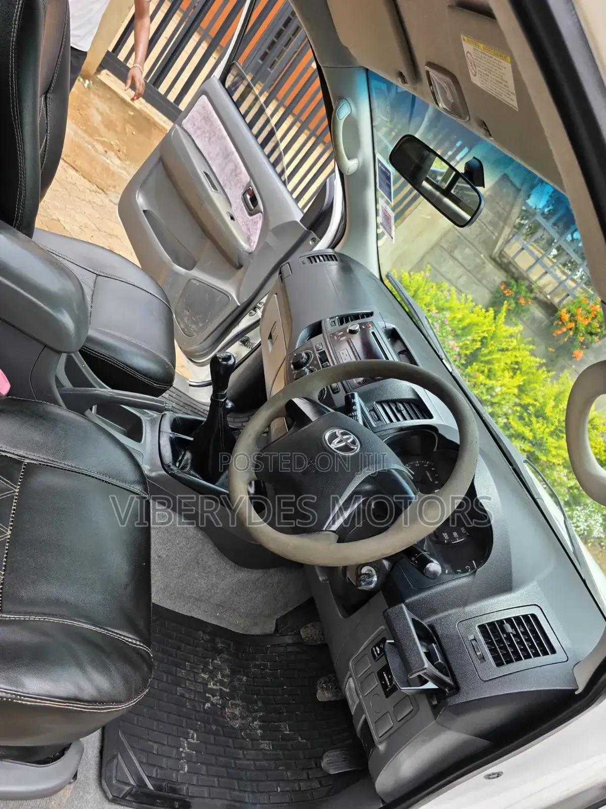 Toyota Hilux 2015 White