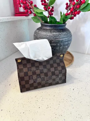 Leather Tissue Box / Serviette Holder –Bz