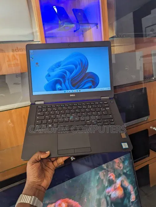 New Laptop Dell Latitude 14 E5470 8GB Intel Core i5 SSD 256GB
