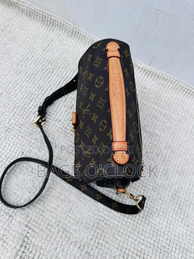 Authentic Lv Monogram Pochette Métis Handbag - thumbnail 3
