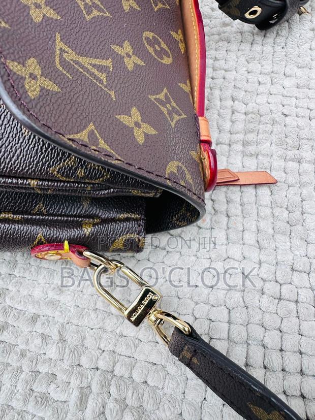 Authentic Lv Monogram Pochette Métis Handbag - thumbnail 5