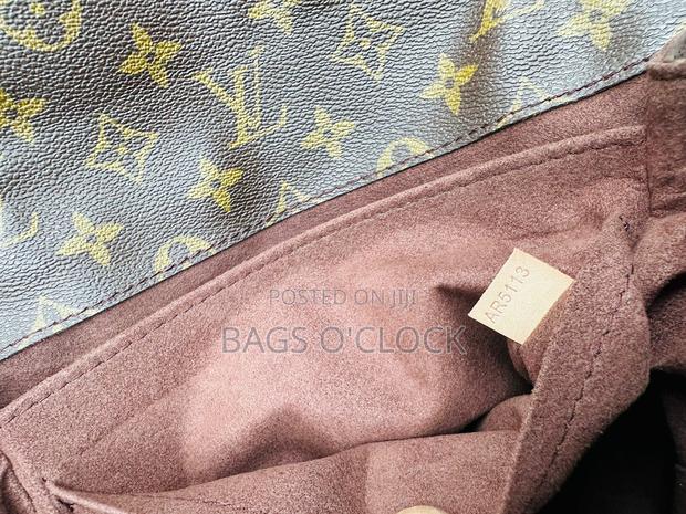 Authentic Lv Monogram Pochette Métis Handbag - thumbnail 7