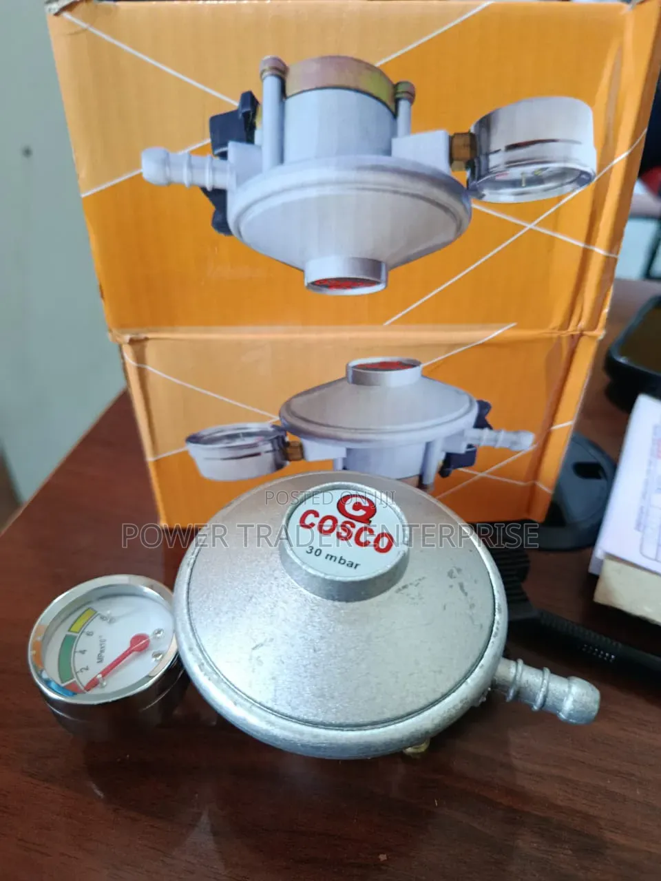 Gas Regulator With Guage