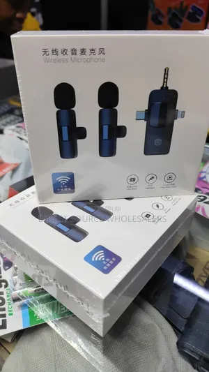 3-in-1 Dual Wireless Lavalier Microphone