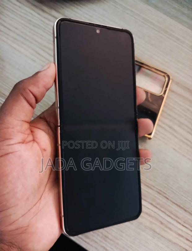 Samsung Galaxy Z Flip4 512 GB Rose Gold