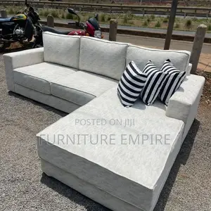 White L- Shape Seat