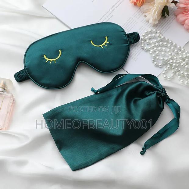 Quality Silk Sleeping Eye Mask. - thumbnail 2