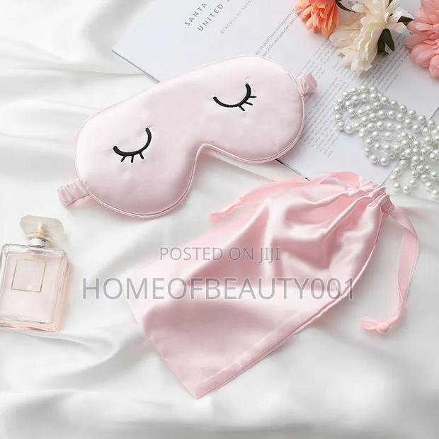 Quality Silk Sleeping Eye Mask. - thumbnail 3