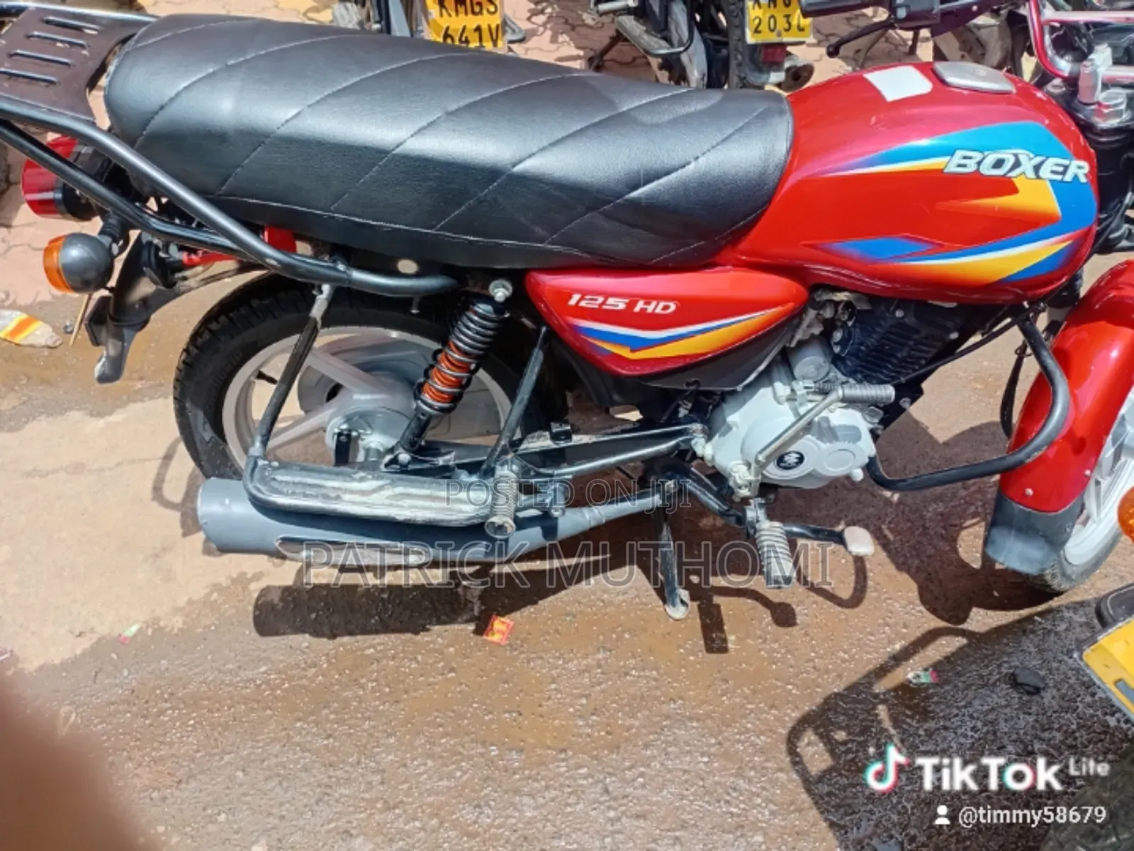 Bajaj Boxer 125 2026 Red