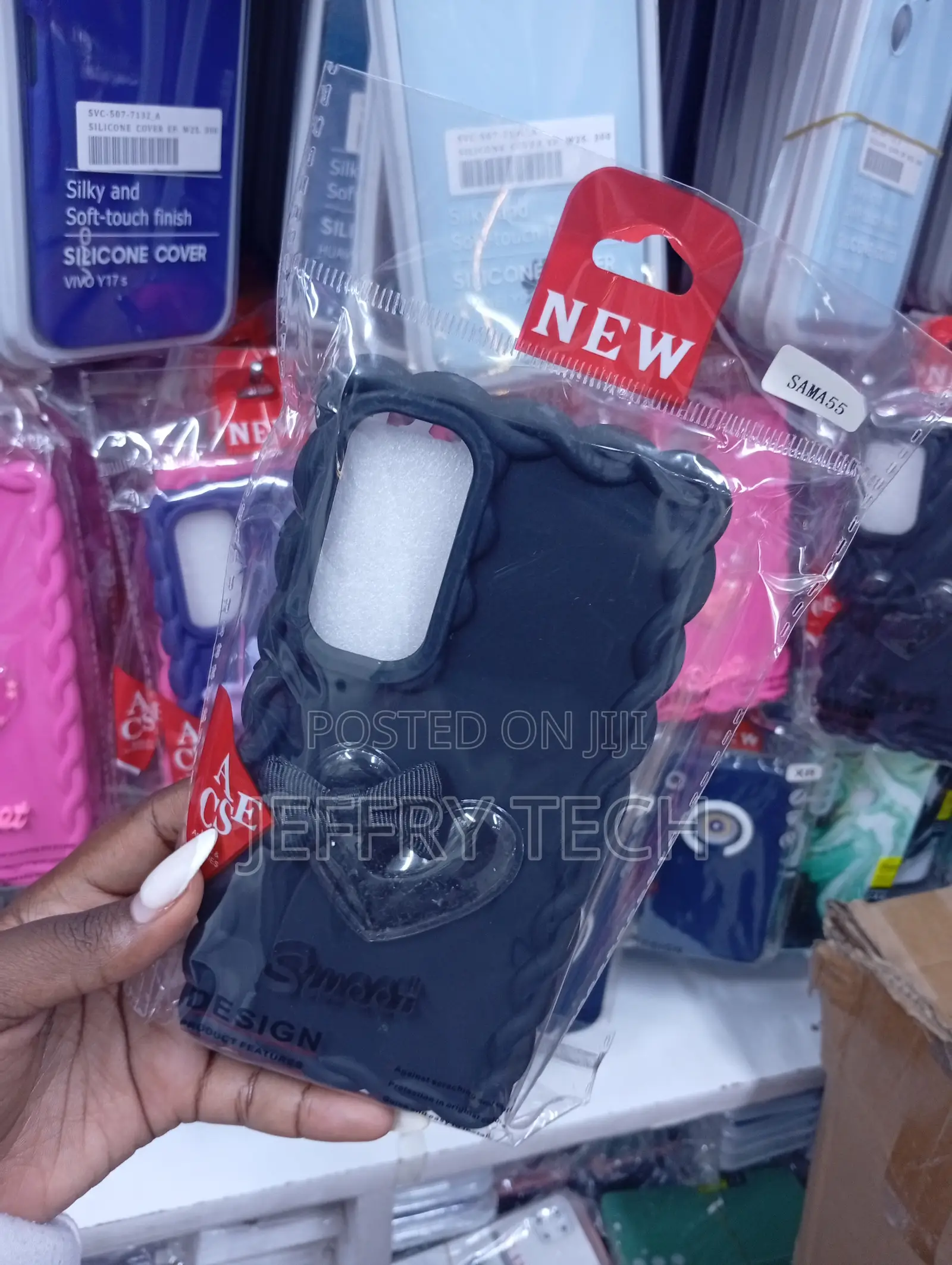 Vivo Y17s Silicone Phone Cover Featuring a Heart and Bow Design.