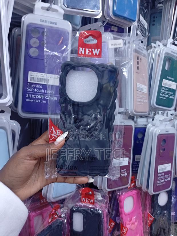 Silicone Phone Cover for a Samsung Galaxy S23 Ultra.