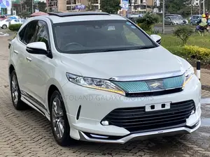 Toyota Harrier 2019 White