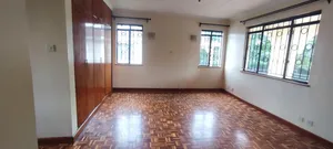 4bdrm Maisonette in Mountain View for sale