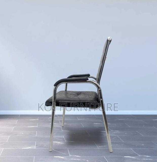 Office Chairs; Leather Visitors Welcome Desk Chairs - thumbnail 11