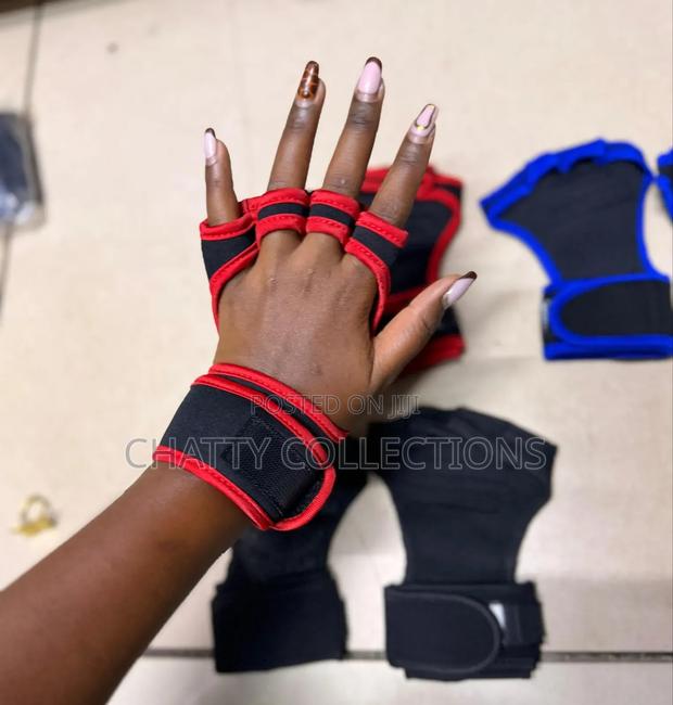 Gym Gloves With Wrist Support