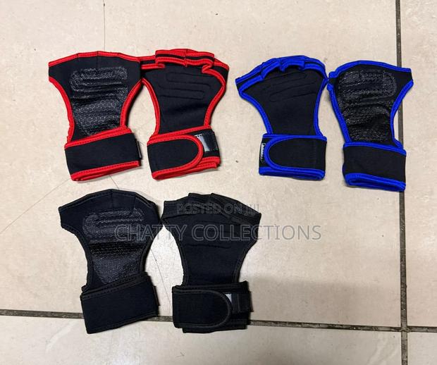 Gym Gloves With Wrist Support - thumbnail 3