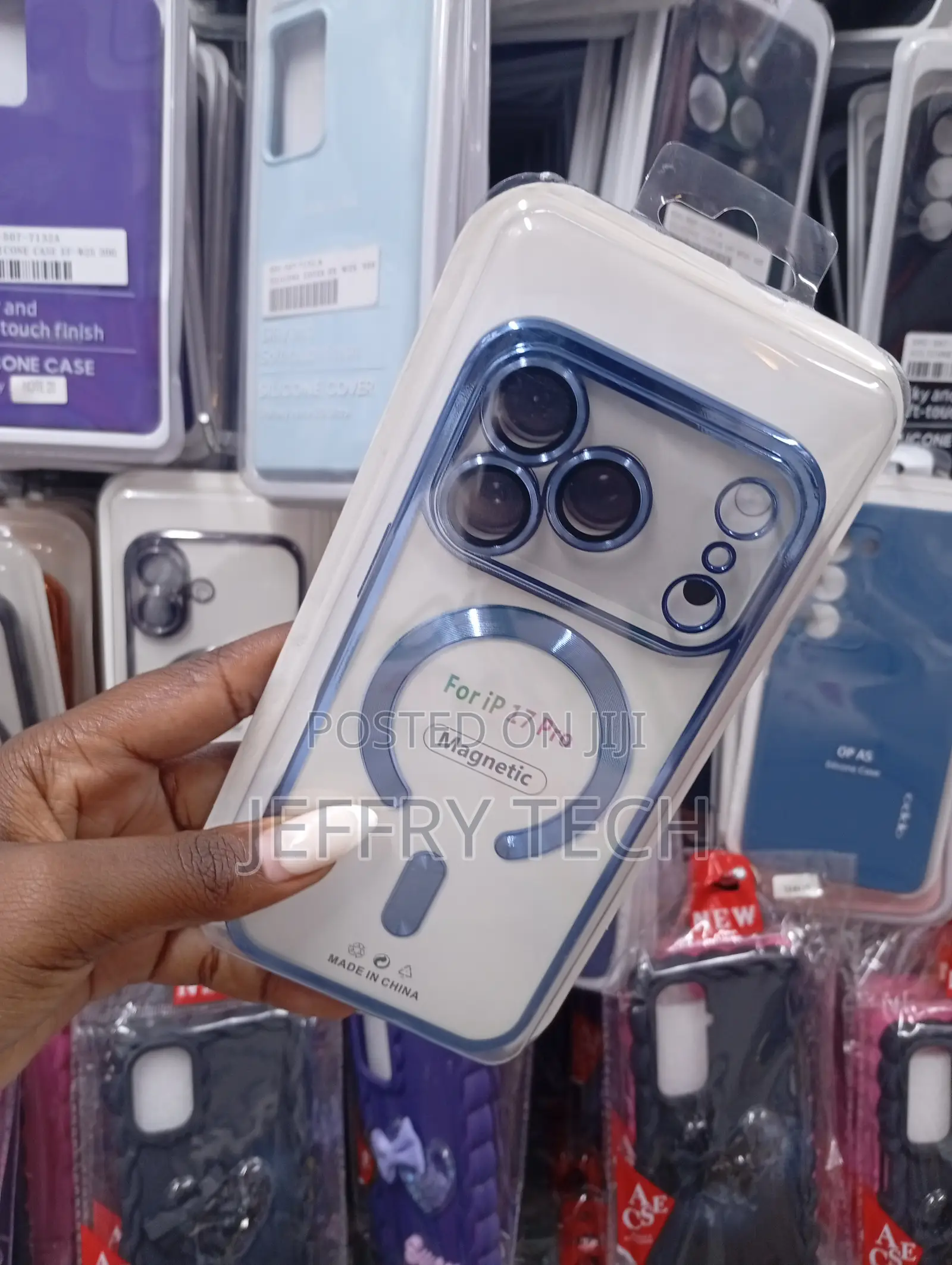 Magnetic Clear Case Specifically Designed for the iPhone 17 Pro