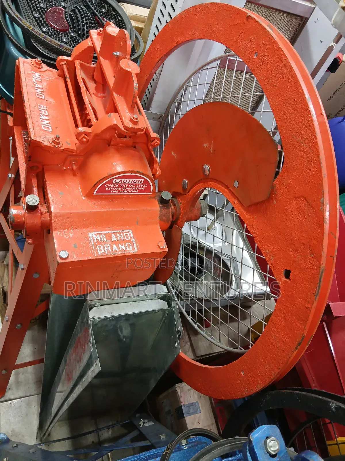 Milano Brand Chaff Cutter